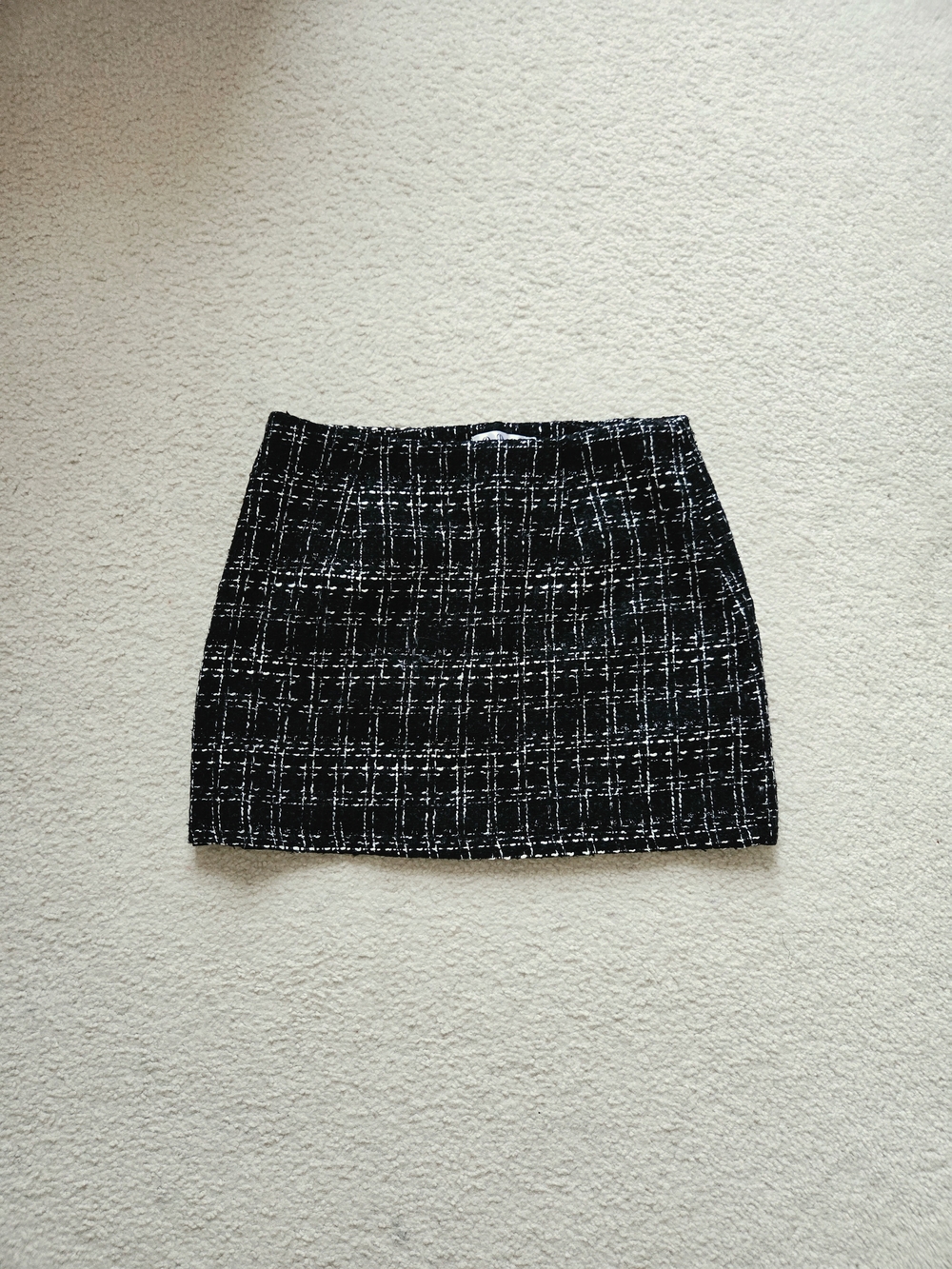 Black Tweed Mini Skirt - Classic Textured Style